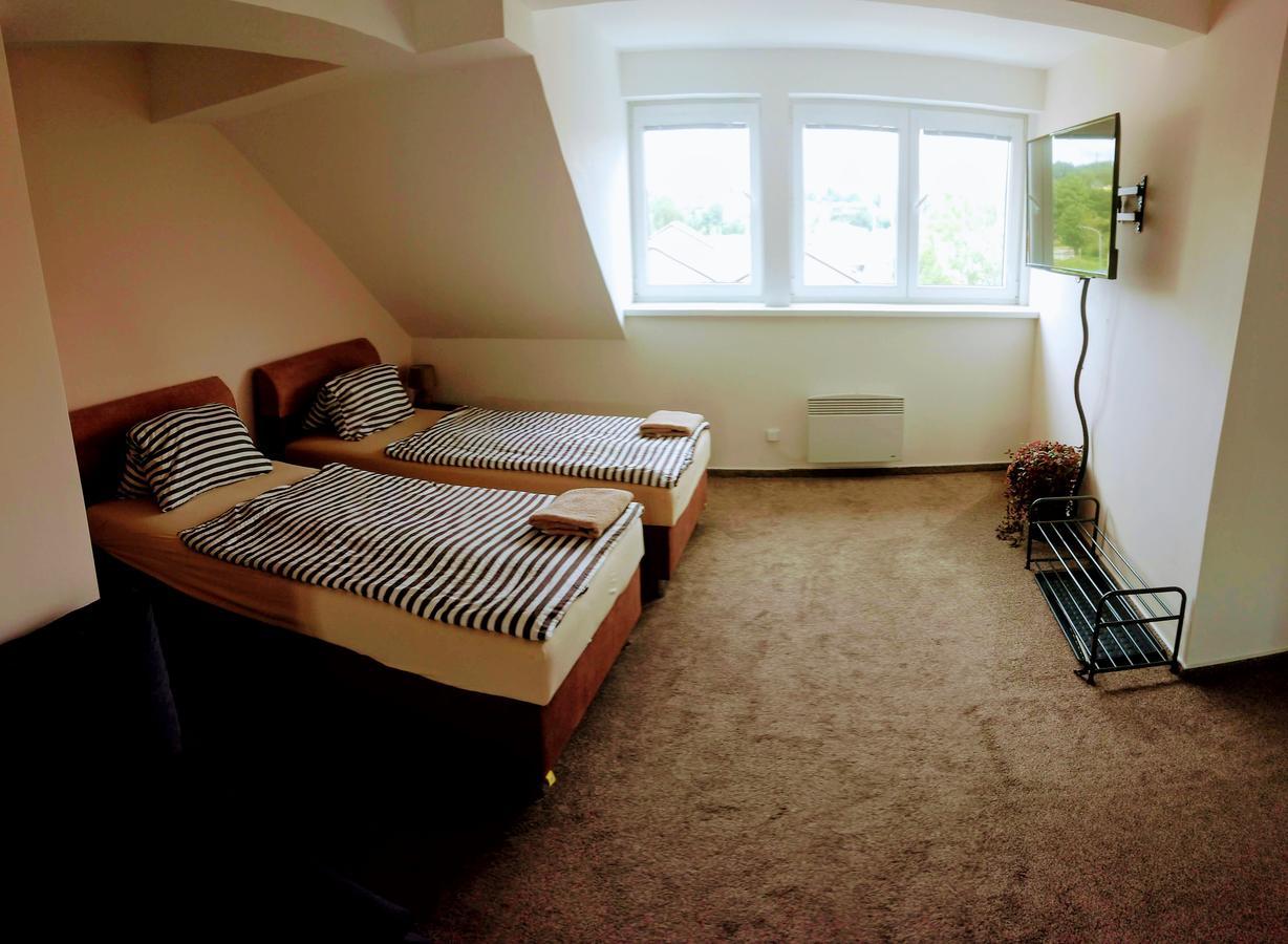 Apartmany - Na Stare Radnici - Karlsbad Buitenkant foto