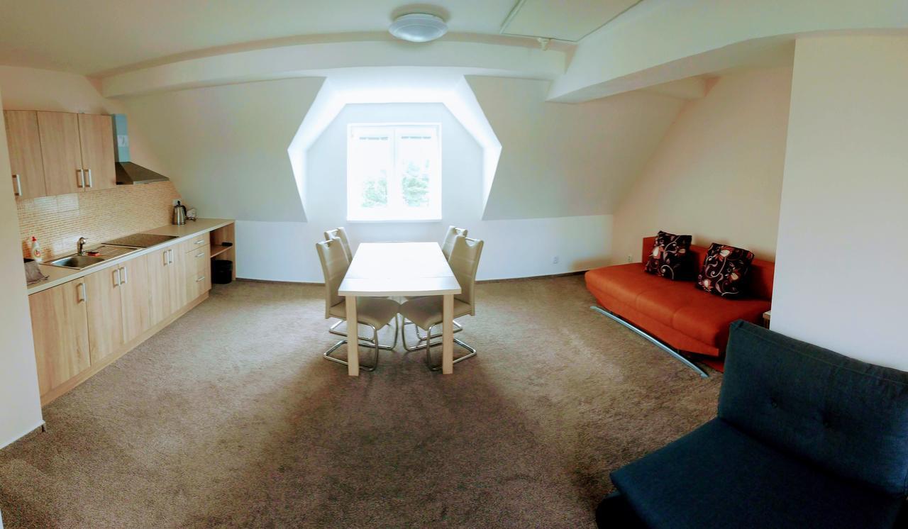 Apartmany - Na Stare Radnici - Karlsbad Buitenkant foto